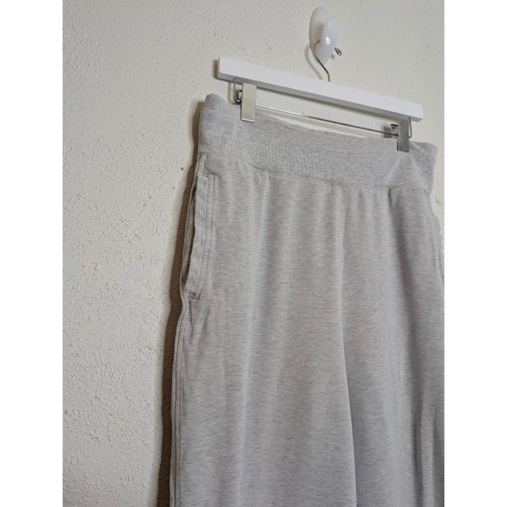 Athleta Free Flow Culotte Gray Size Large Wide Leg Athleisure Pull On Pants - Picture 7 of 7